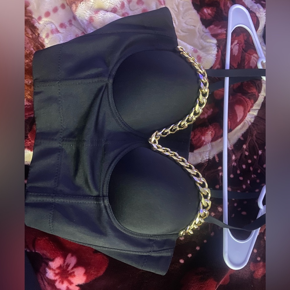 Black crop top
